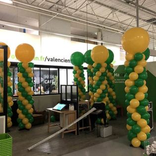 Colonne ballons : des colonnes en attente d'être posée