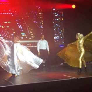 Danseuses : show cinéma james bond