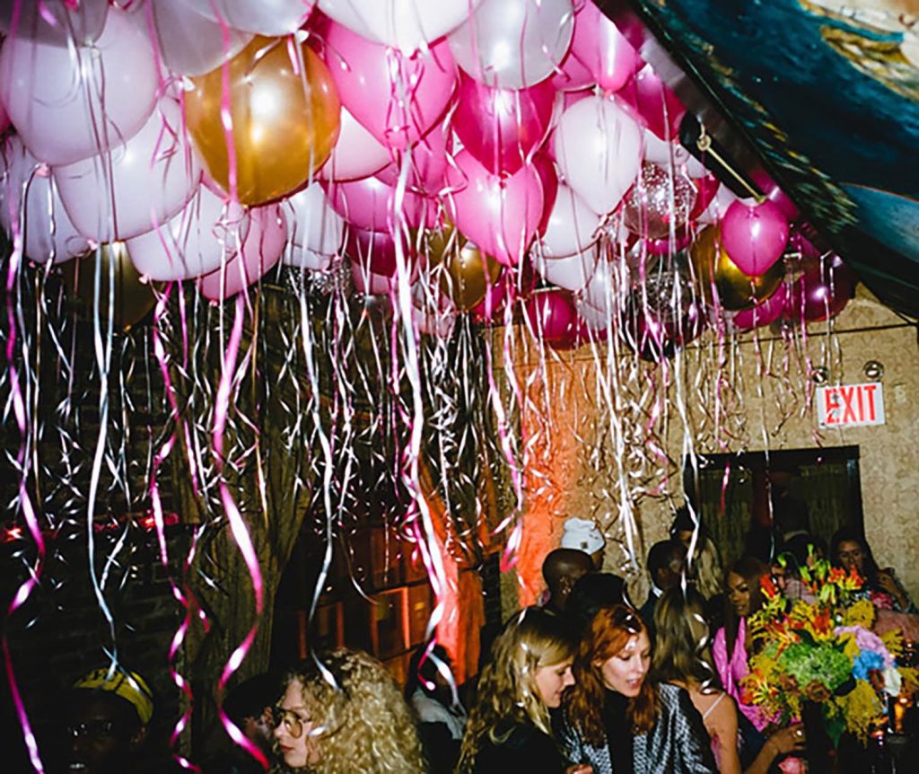 Plafond En Ballons 2