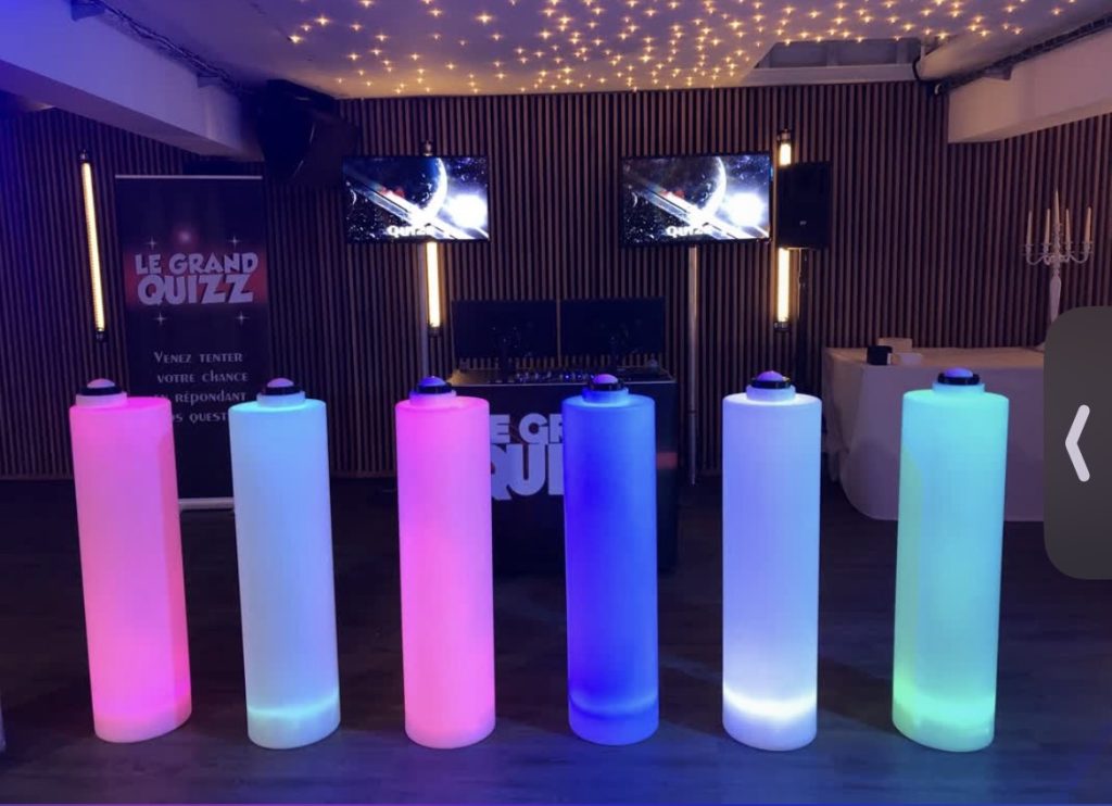 Colonnes lumineuses LED colorées